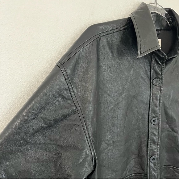 Aritzia Babaton Button-Up Faux Leather Shirt Jacket Liquid Leather Size Small. - Picture 3 of 7